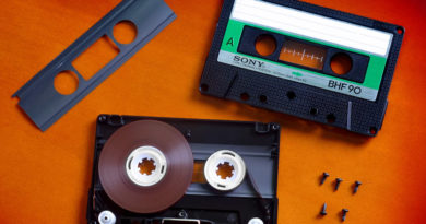 Вскрытие аудиокассеты Sony BHF 90 родом из 1980-х