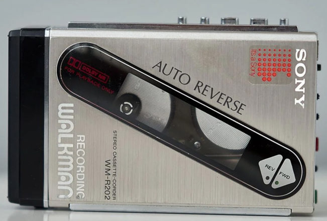 Sony Walkman WM-R202