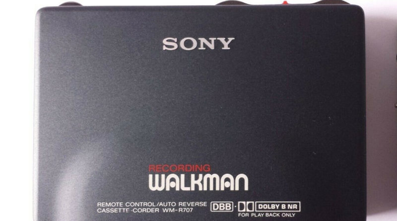 Sony Walkman WM-R707