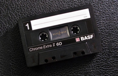 Аудиокассета Basf Chrome Extra II 60 - эволюция классического корпуса